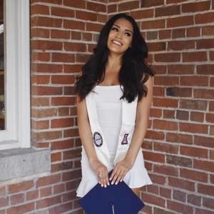 Meet your Posher, Allison